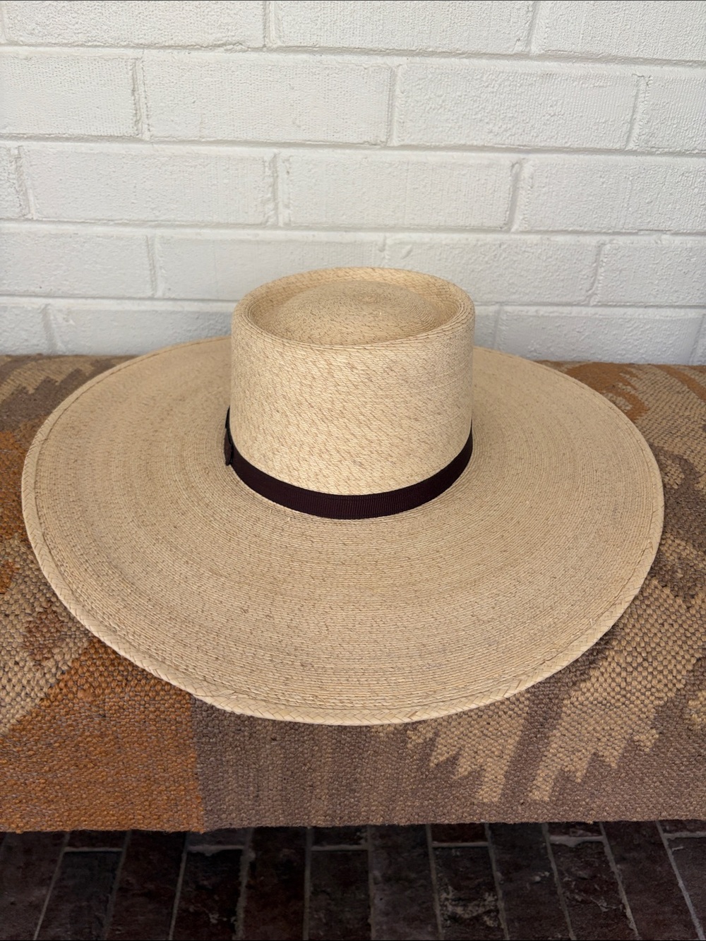 Sun Body palm hat